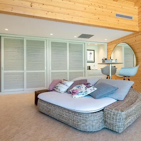 Отель Rinoterra Minho Каминья