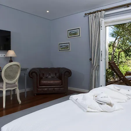 Отель Rinoterra Minho Каминья