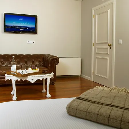 Rinoterra Minho Отель 4*