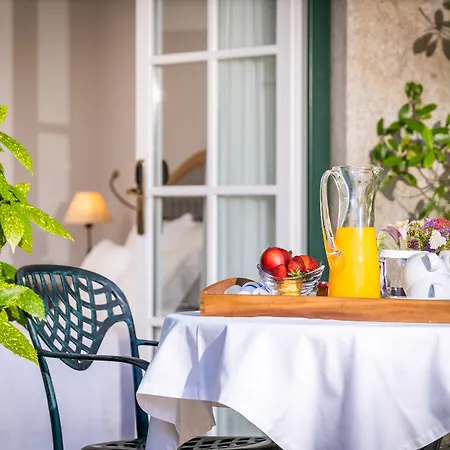 מלון Rinoterra Minho 4*